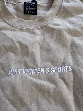 Just Women’s Sports Beige Crewneck Sweater M